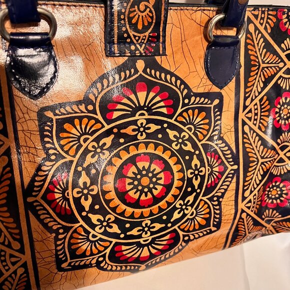 Shantiniketan Leather Indian Shoulder/Tote-Exclusive Batik Design Ethnic-Tan/Blu - Picture 4 of 16